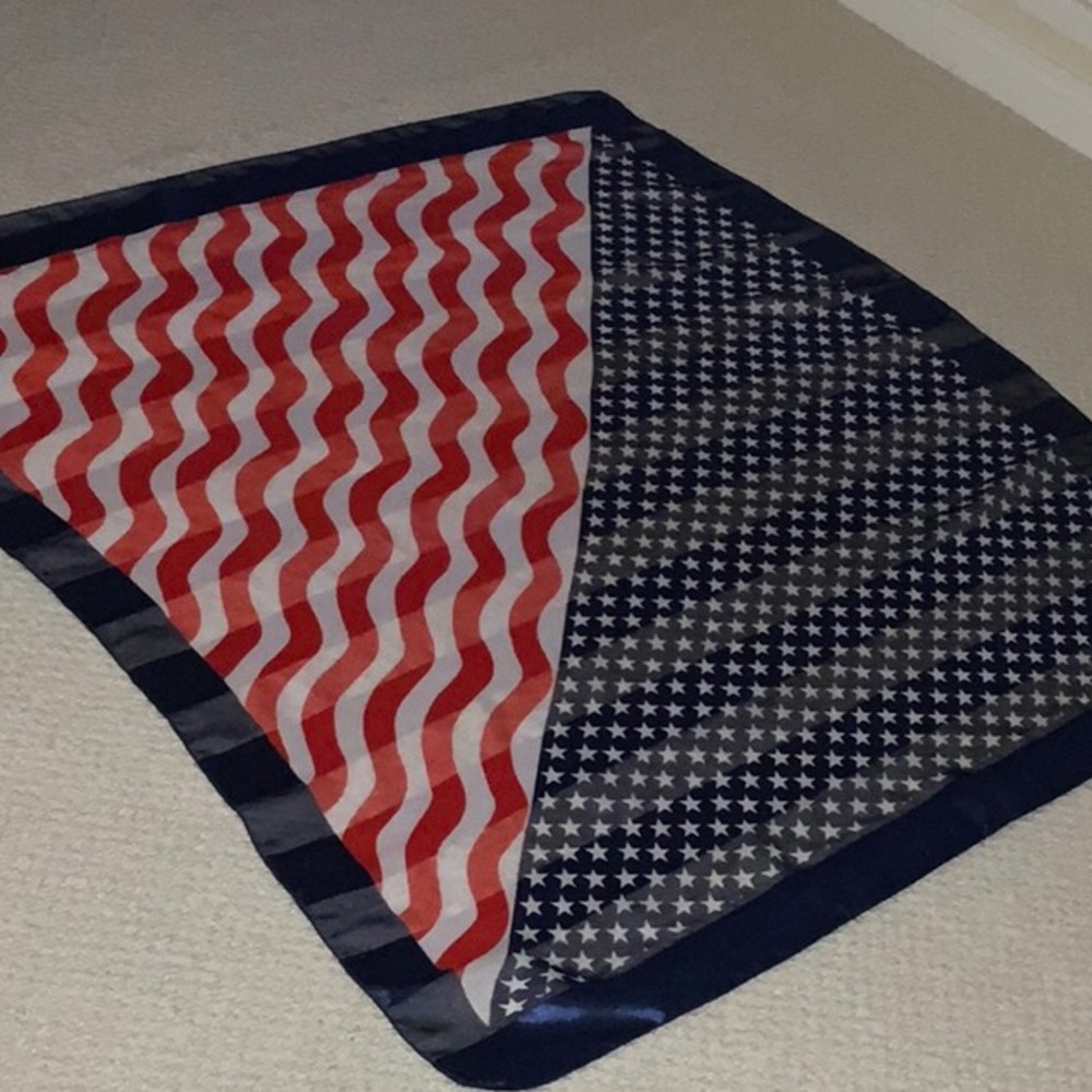 Fashion Americana Flag Scarf - Picture 5 of 9